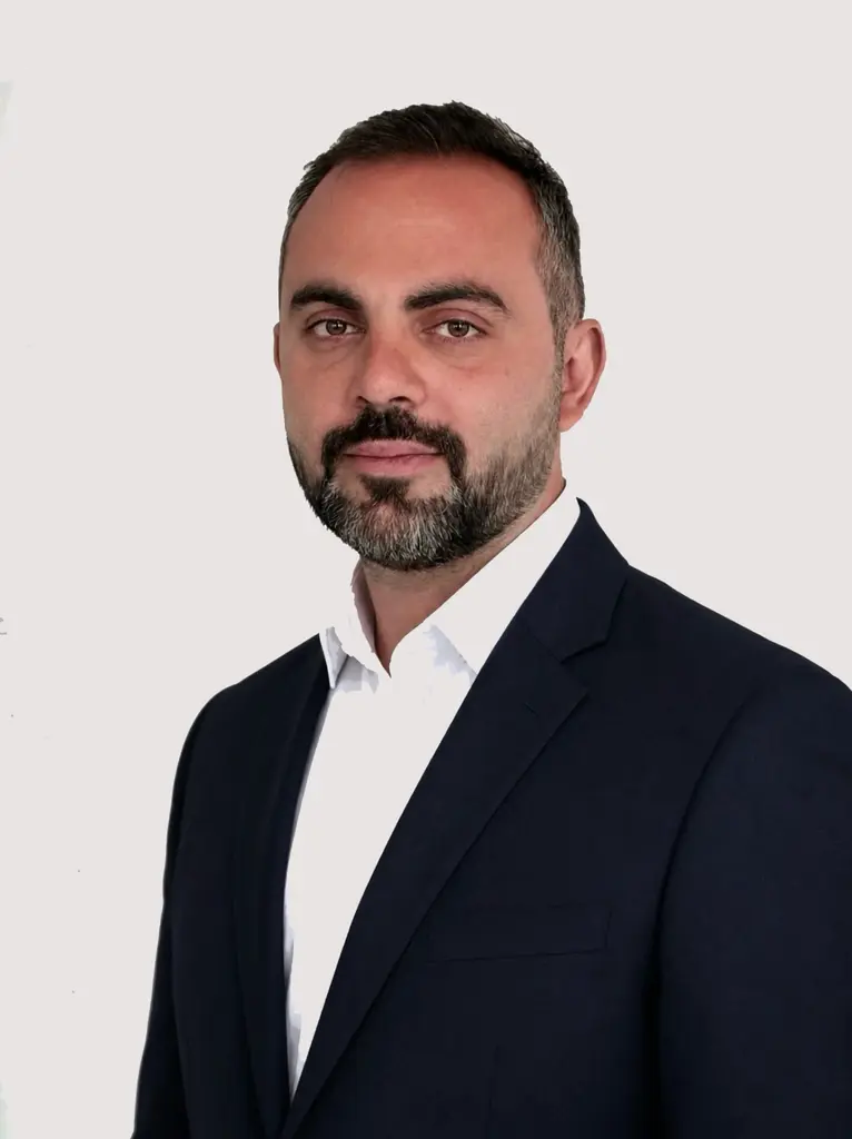 محمد اویارحسینی